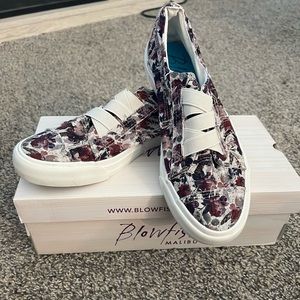 Blow Fish Sweet Gray Dark Rose